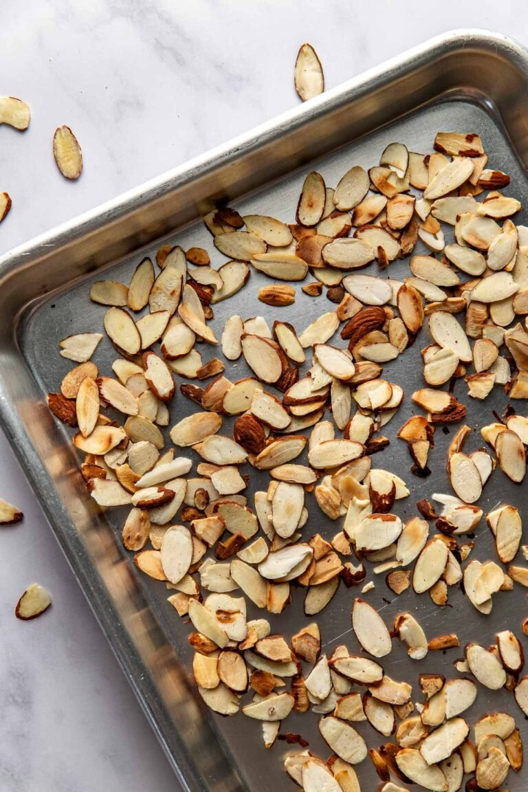 How to Toast Almonds (2 Methods)