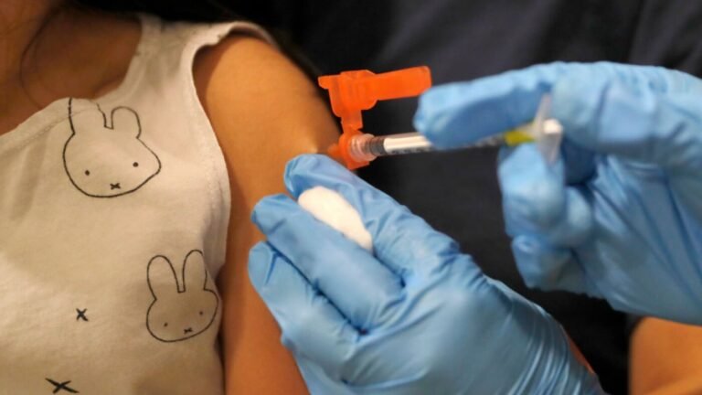 CDC to stop recommending COVID vaccine for kids, pregnant women : Shots