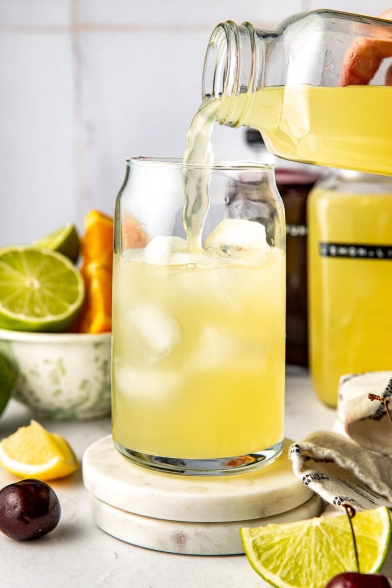 How To Make Homemade Gatorade (2 Flavors)