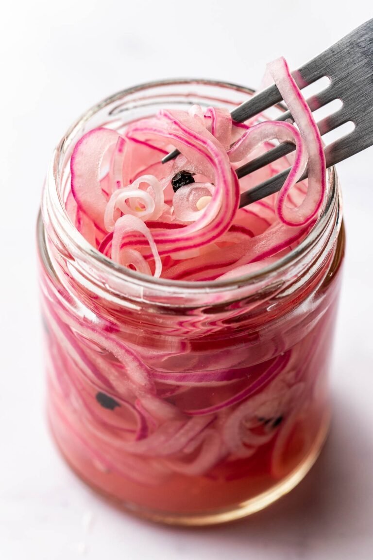 Quick Pickled Onions (Easy and Flavor-Packed)