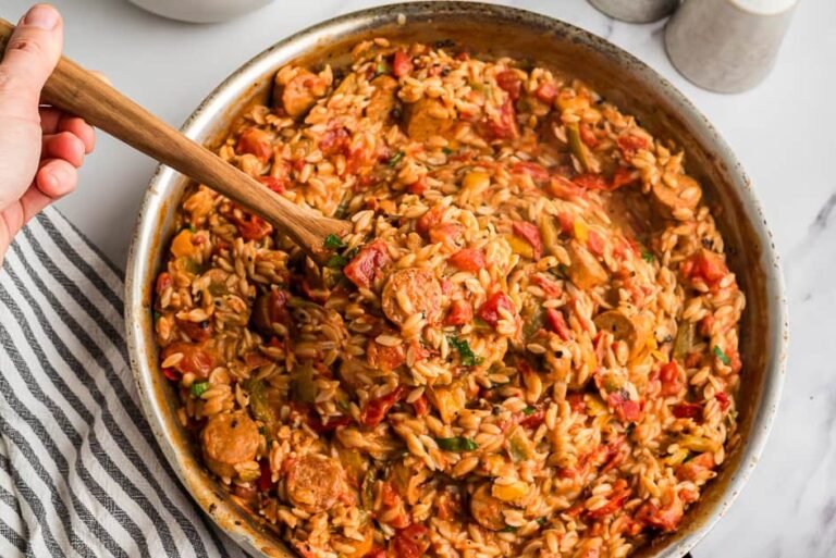 Spicy Cajun Chicken Sausage Orzo Recipe (20 Minutes)