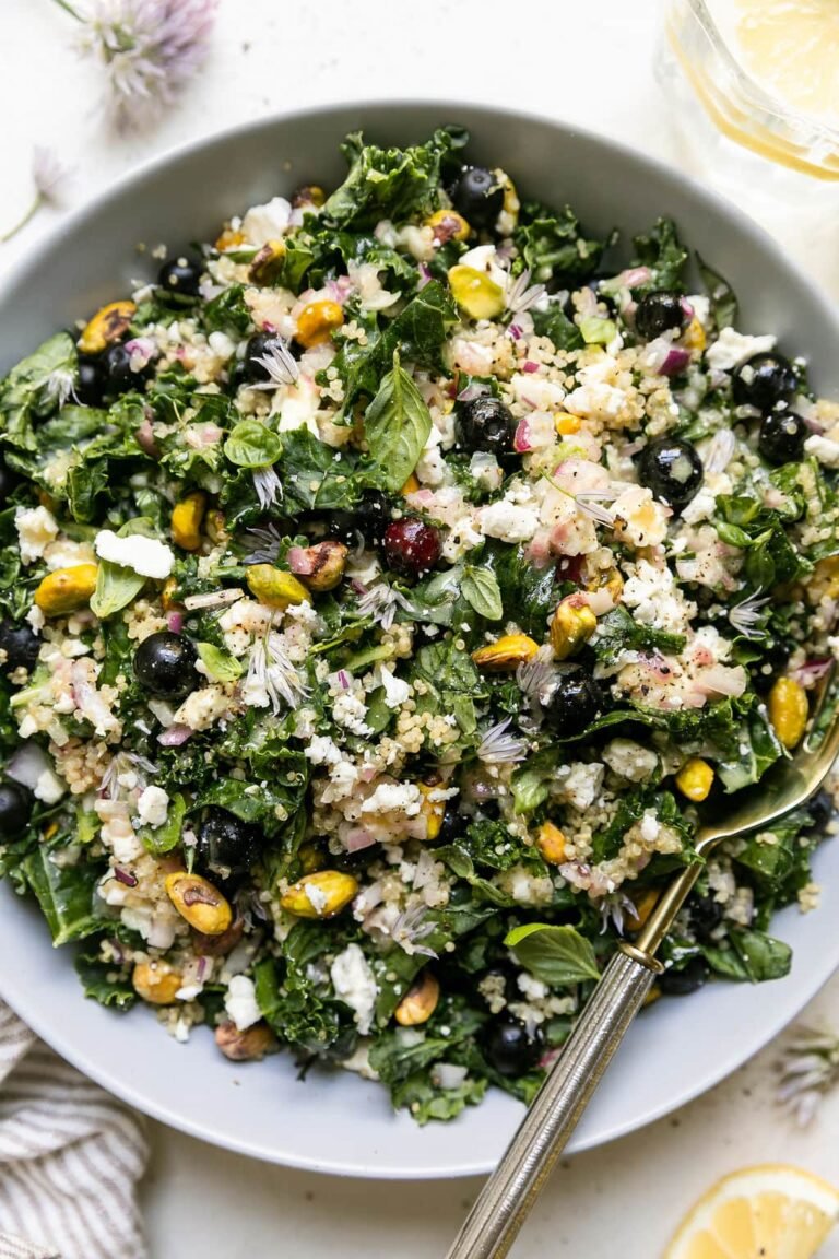 Kale Quinoa Salad With Lemon Vinaigrette